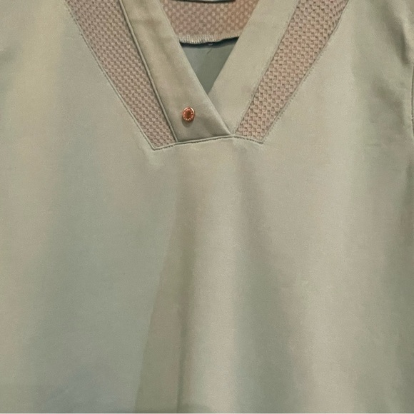 🔥⛳️Annika by Cutter & Buck sleeveless golf shirt size M. Light aqua color NICE - Picture 6 of 6